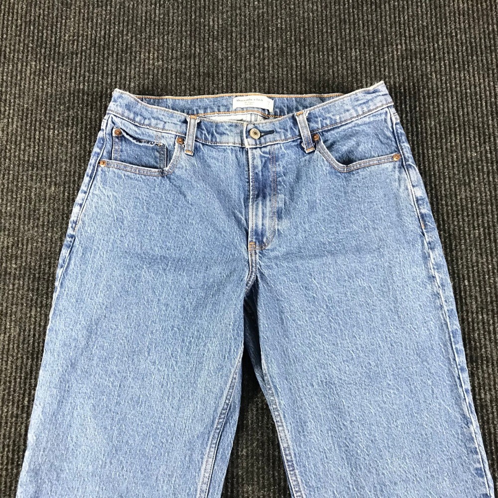 Abercrombie & Fitch The Baggy Low Rise Jeans Womens 29 8R Medium Wash Blue Denim - Picture 2 of 7